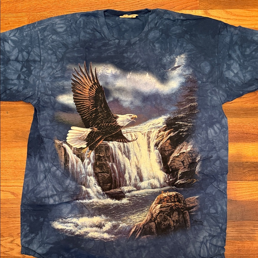 *NWT* The Mountain Blue Eagle Waterfall Short Sleeve Tee
